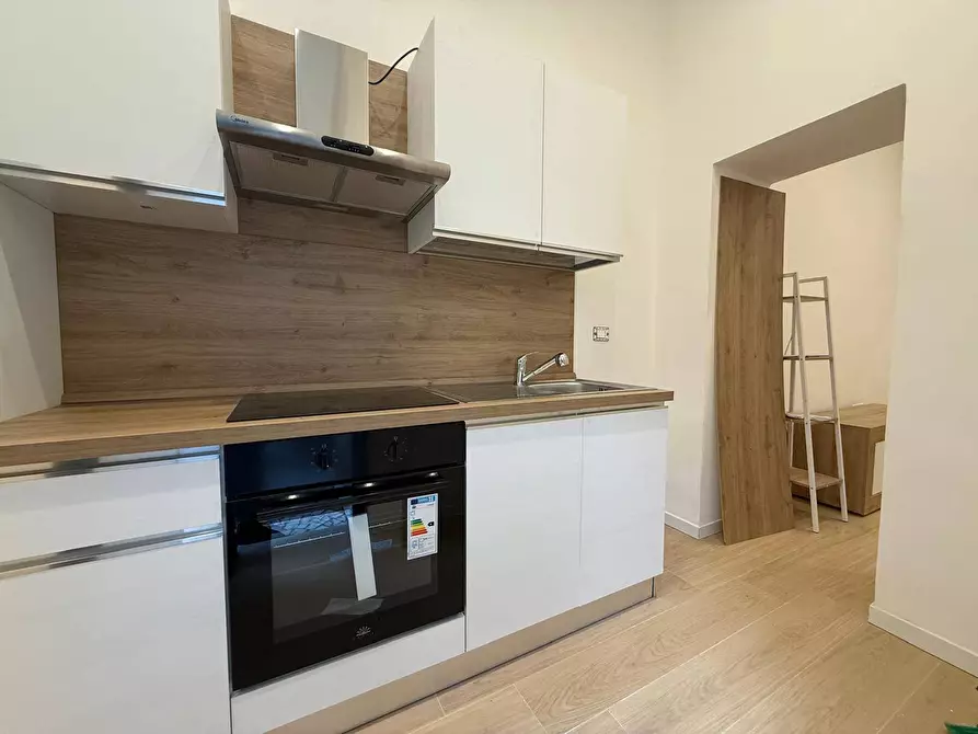 Immagine 5 di Appartamento in affitto  in Via Roma 174 a Caserta