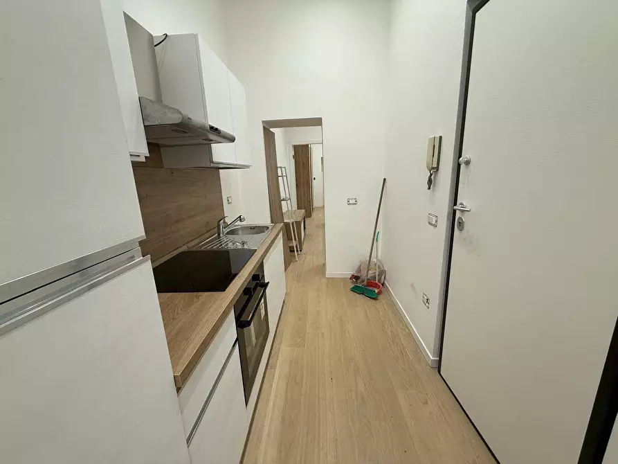 Immagine 16 di Appartamento in affitto  in Via Roma 174 a Caserta