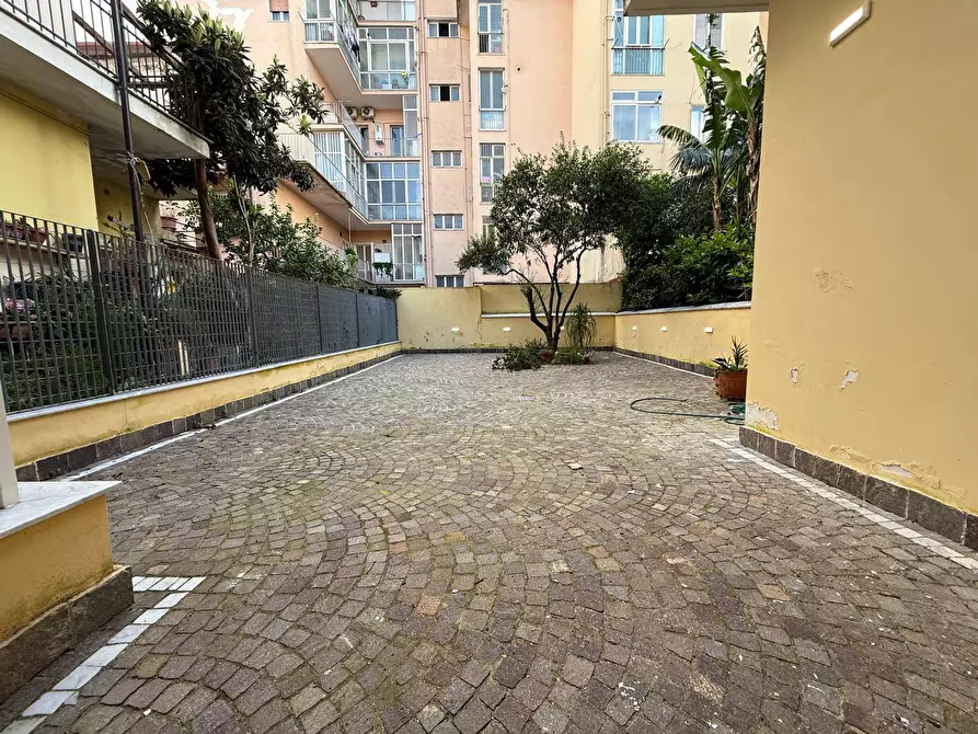 Immagine 9 di Appartamento in affitto  in Via Roma 174 a Caserta