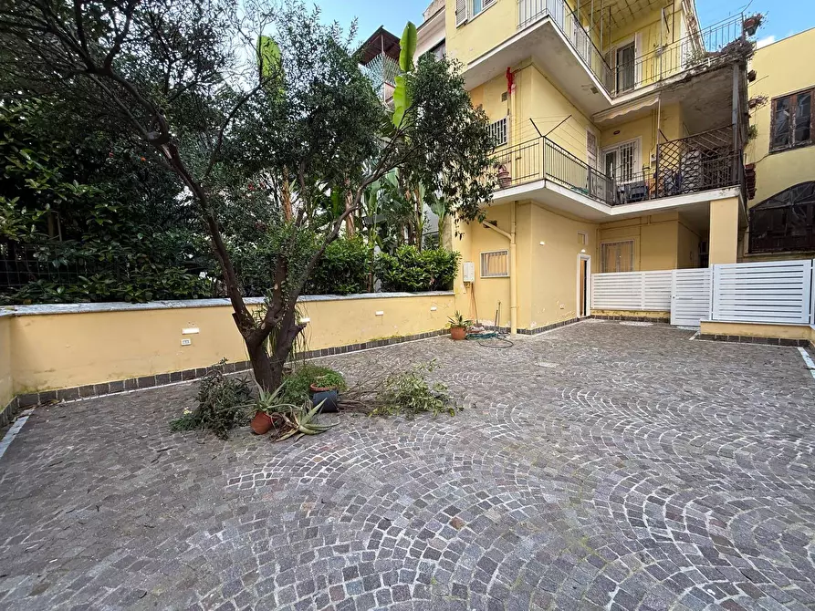 Immagine 6 di Appartamento in affitto  in Via Roma 174 a Caserta