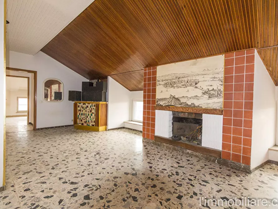 Immagine 3 di Appartamento in vendita  in Viale Cristoforo Colombo 89 a Verona