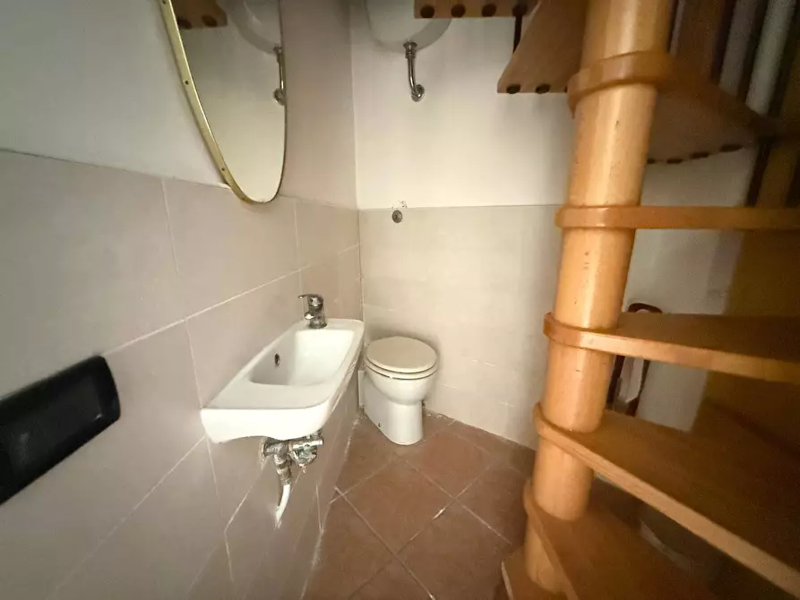 Immagine 14 di Appartamento in affitto  in Via Cancello 22 a Caserta