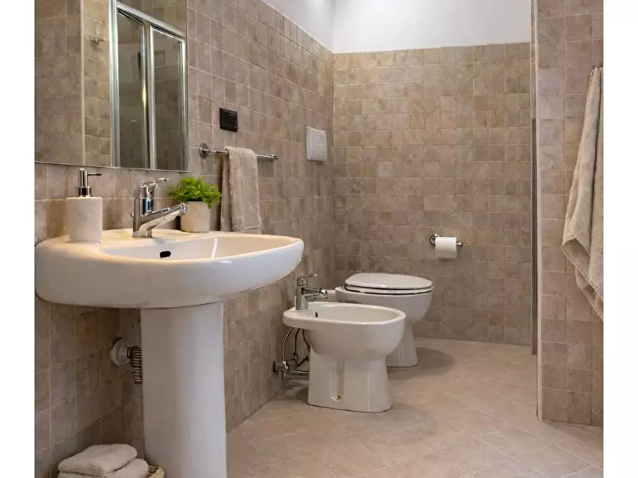 Immagine 9 di Appartamento in affitto  in via Sant'Agostino 3 a Caserta