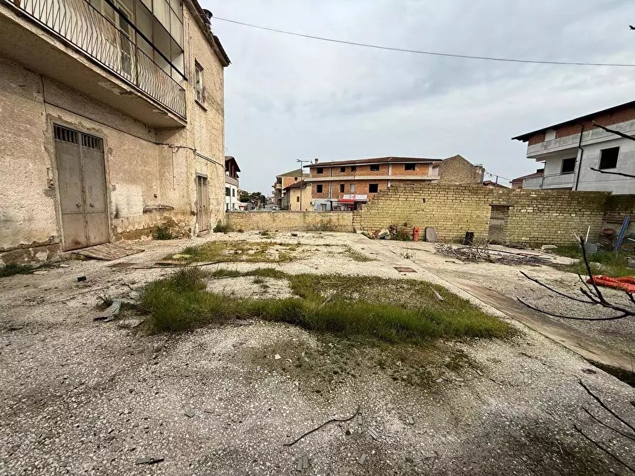 Immagine 5 di Casa indipendente in vendita  in Via Leonardo da Vinci a Cancello Ed Arnone