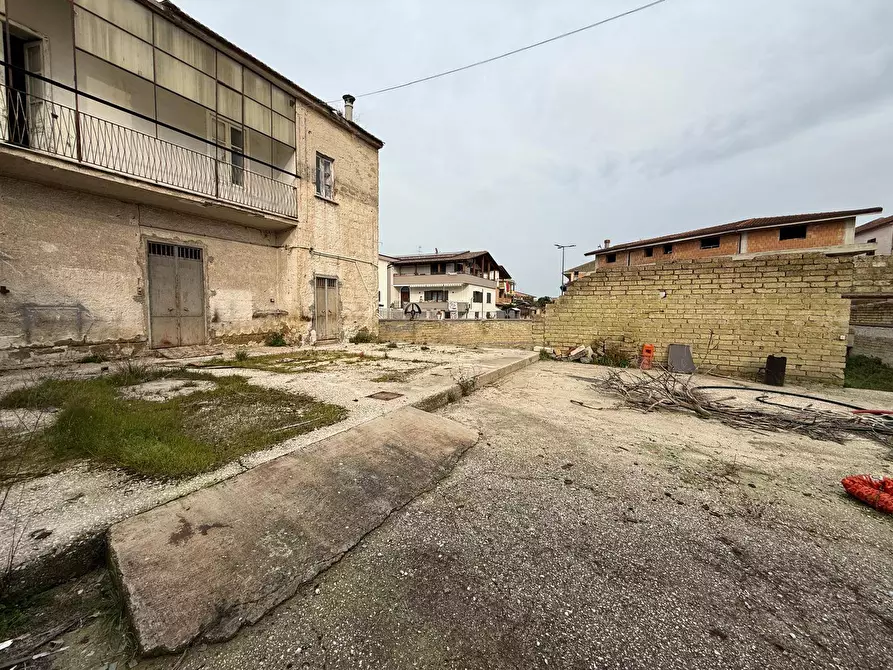 Immagine 9 di Casa indipendente in vendita  in Via Leonardo da Vinci a Cancello Ed Arnone