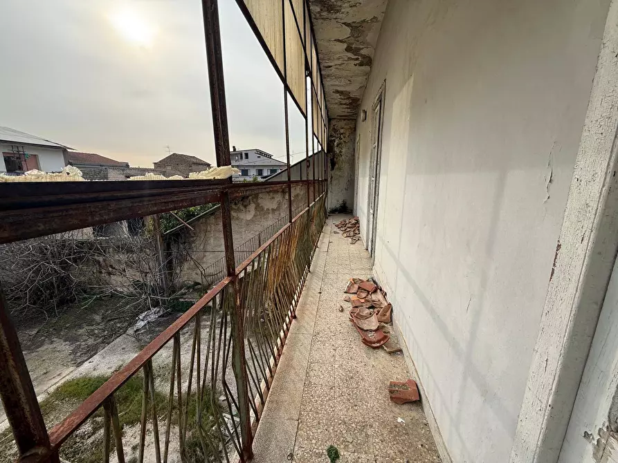 Immagine 34 di Casa indipendente in vendita  in Via Leonardo da Vinci a Cancello Ed Arnone