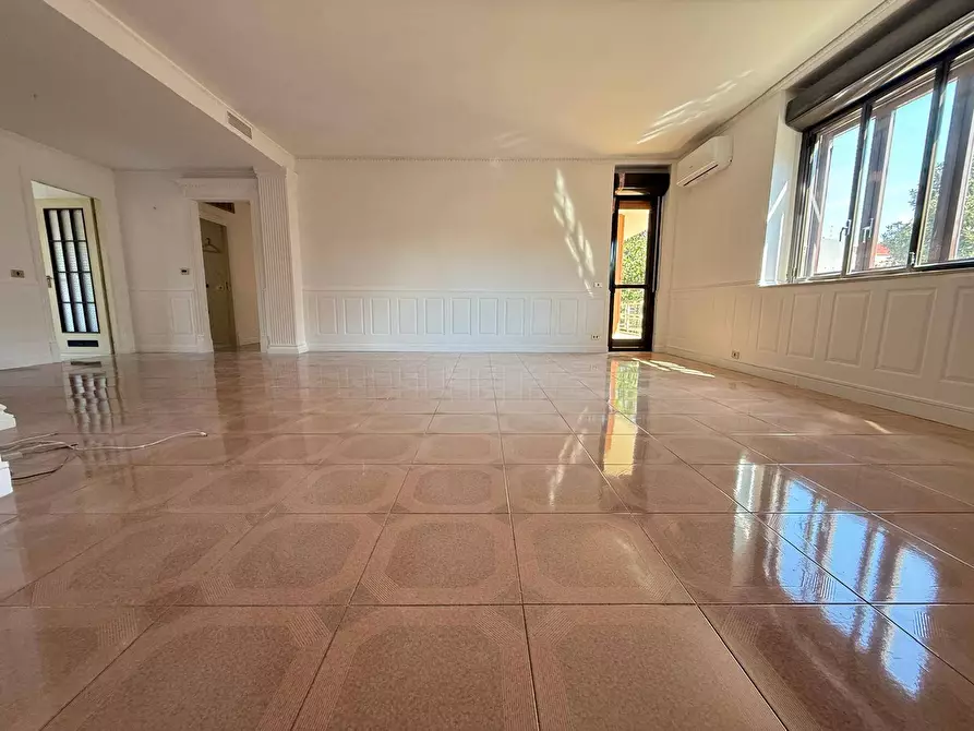 Immagine 5 di Appartamento in affitto  in Via Pier Paolo Pasolini 47 a Caserta