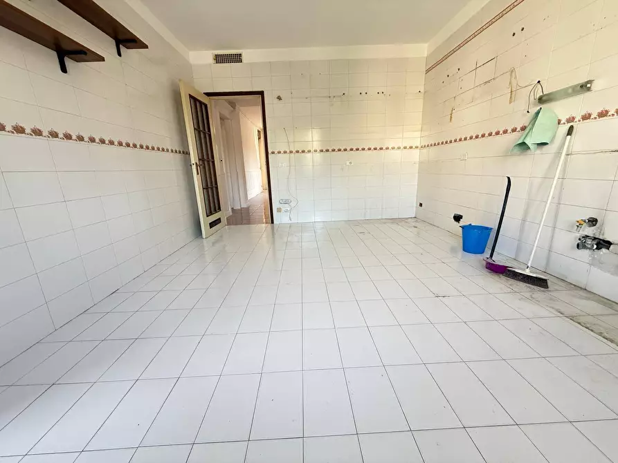 Immagine 18 di Appartamento in affitto  in Via Pier Paolo Pasolini 47 a Caserta