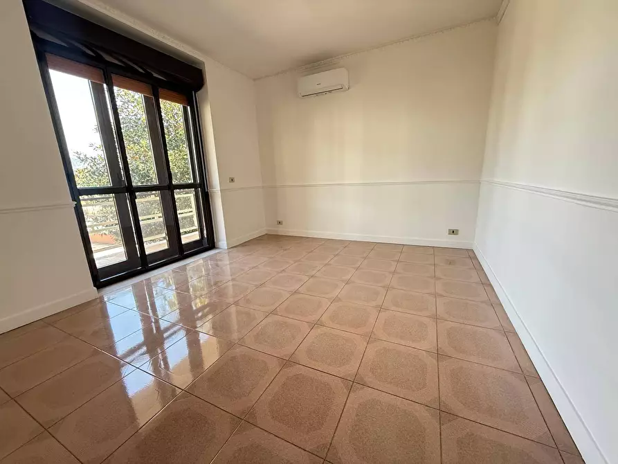 Immagine 34 di Appartamento in affitto  in Via Pier Paolo Pasolini 47 a Caserta