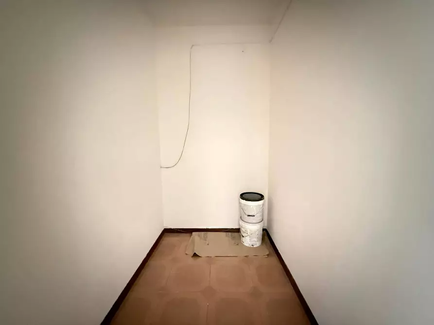 Immagine 38 di Appartamento in affitto  in Via Pier Paolo Pasolini 47 a Caserta