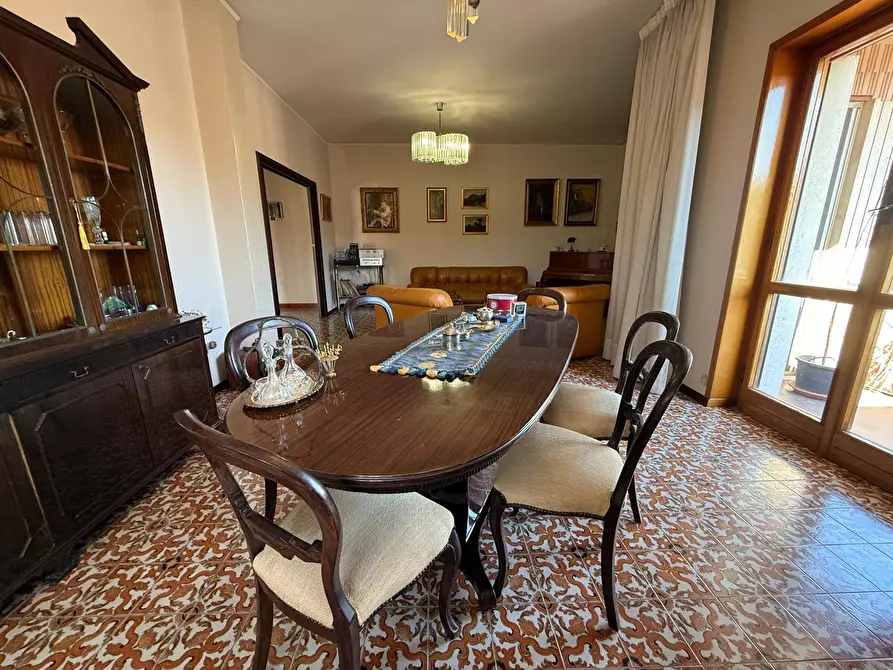 Immagine 5 di Appartamento in vendita  in Via Lupoli 3 a Caserta