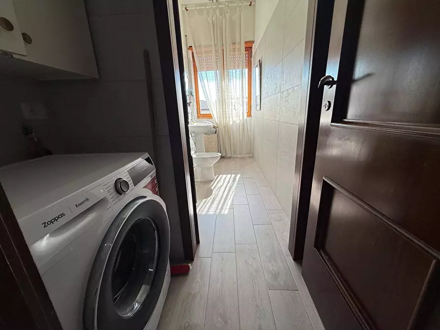 Immagine 17 di Appartamento in vendita  in Via Lupoli 3 a Caserta