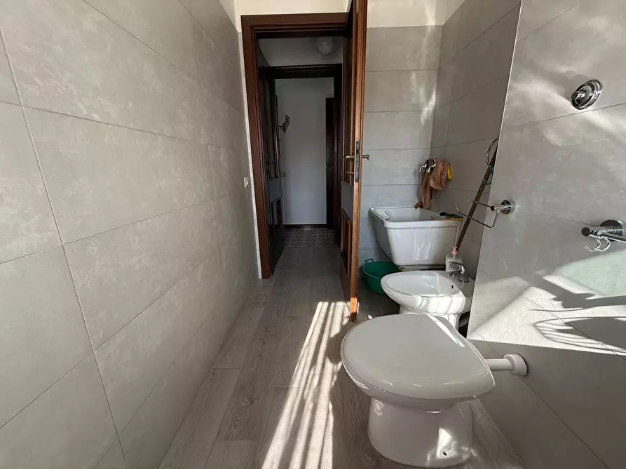 Immagine 19 di Appartamento in vendita  in Via Lupoli 3 a Caserta