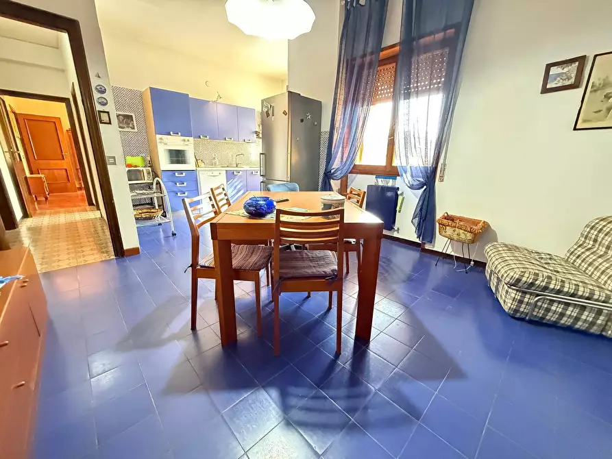 Immagine 22 di Appartamento in vendita  in Via Lupoli 3 a Caserta