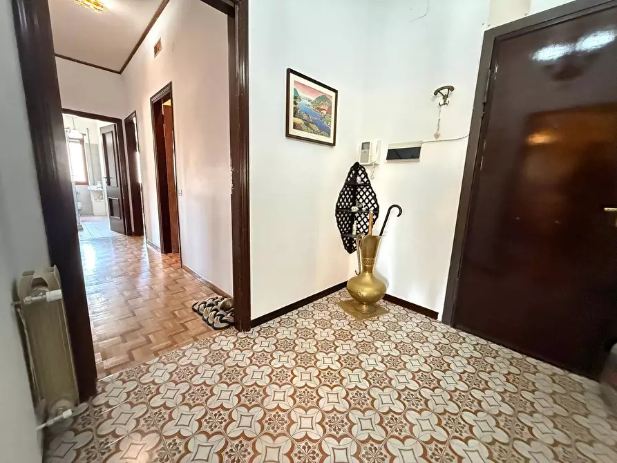 Immagine 36 di Appartamento in vendita  in Via Lupoli 3 a Caserta