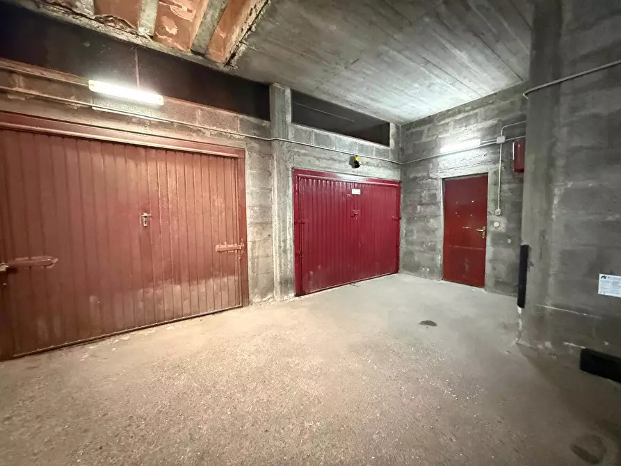 Immagine 58 di Appartamento in vendita  in Via Lupoli 3 a Caserta