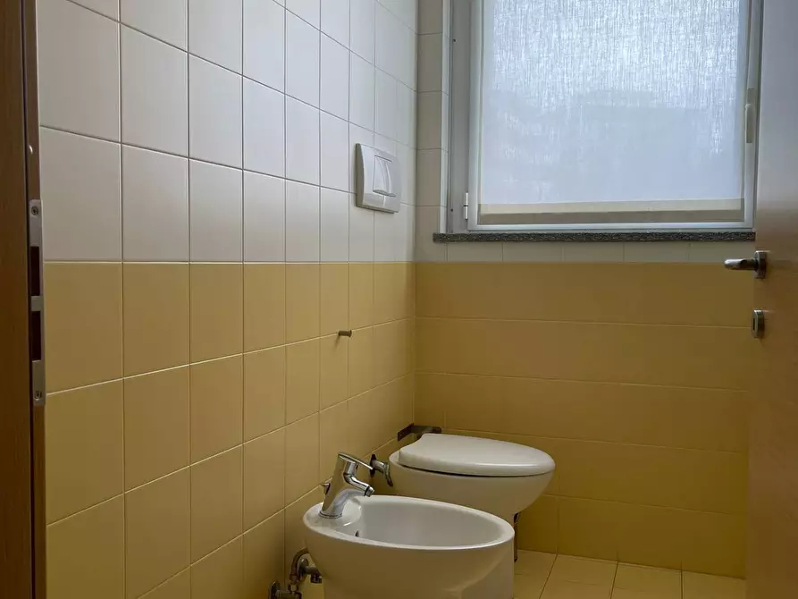 Immagine 9 di Ufficio in vendita  in Via Carlo Noè 45 a Gallarate