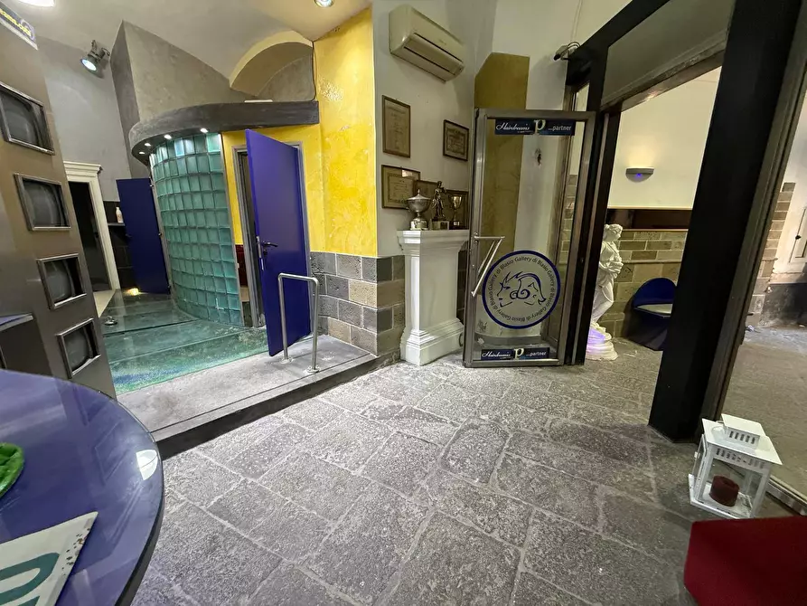 Immagine 12 di Negozio in vendita  in Via XX  Settembre 13 a Capodrise