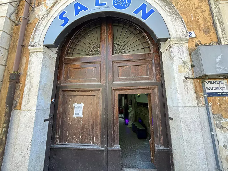 Immagine 6 di Negozio in affitto  in Via XX Settembre 13 a Capodrise