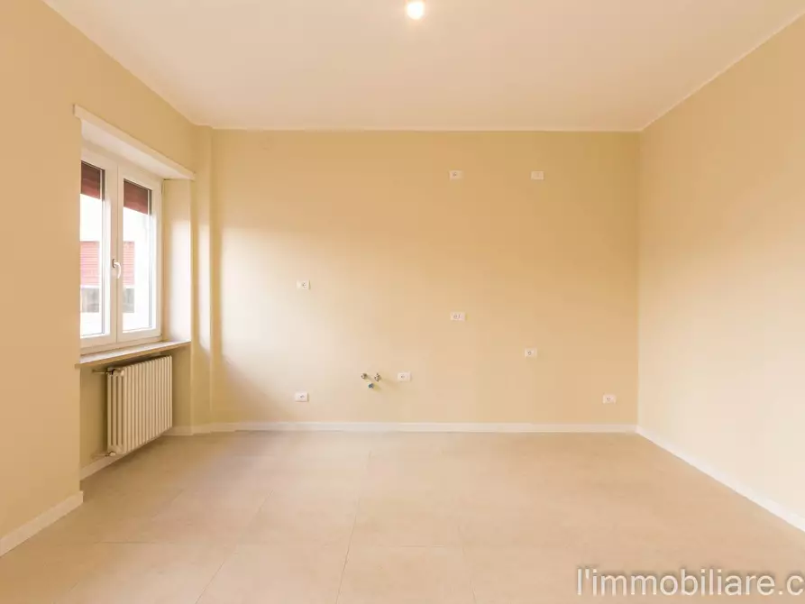 Immagine 2 di Appartamento in vendita  in Via Don Carlo Steeb 21 a Verona