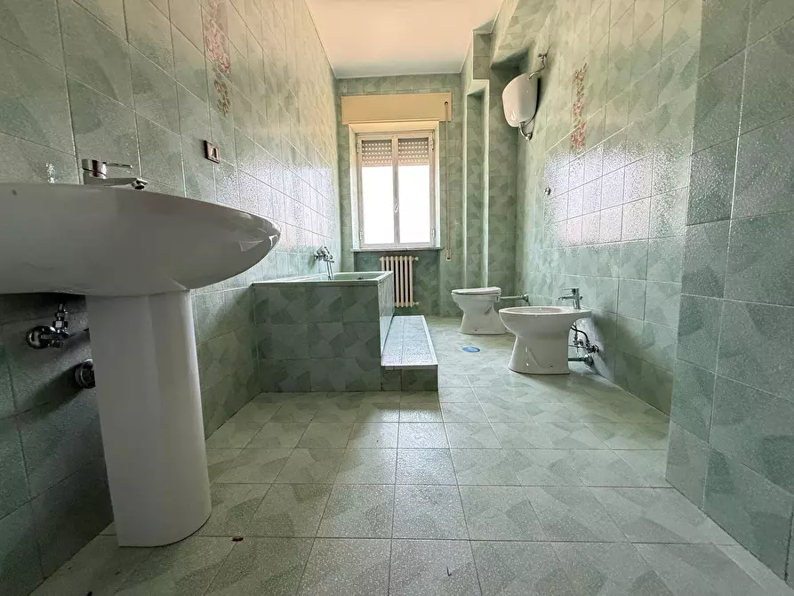 Immagine 21 di Appartamento in vendita  in Via Vincenzo Gallicola 20 a Caserta