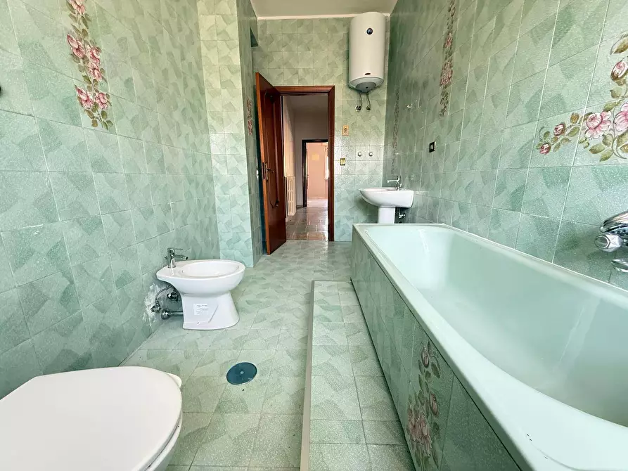Immagine 20 di Appartamento in vendita  in Via Vincenzo Gallicola 20 a Caserta