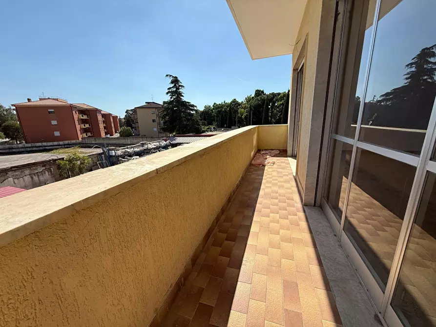 Immagine 6 di Appartamento in vendita  in Via Vincenzo Gallicola 20 a Caserta