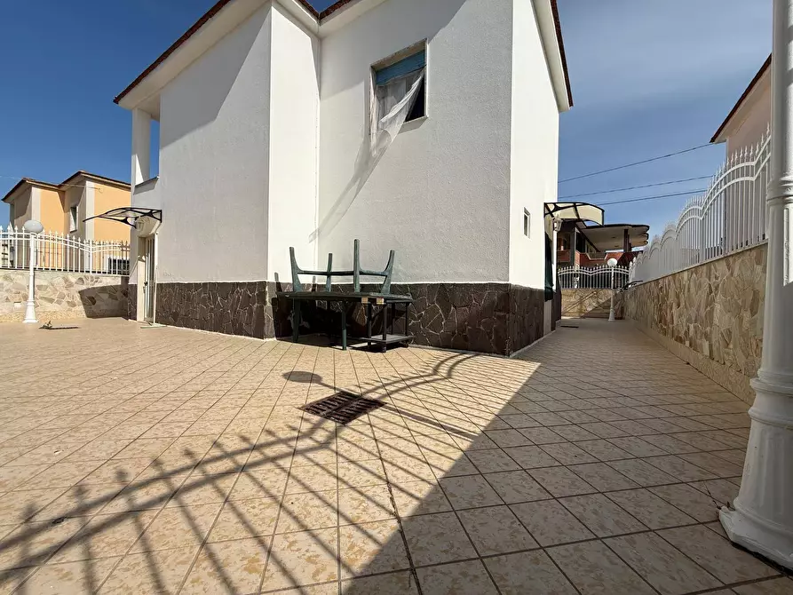 Immagine 42 di Villa in affitto  in viale tagliamento 72 a Cancello Ed Arnone