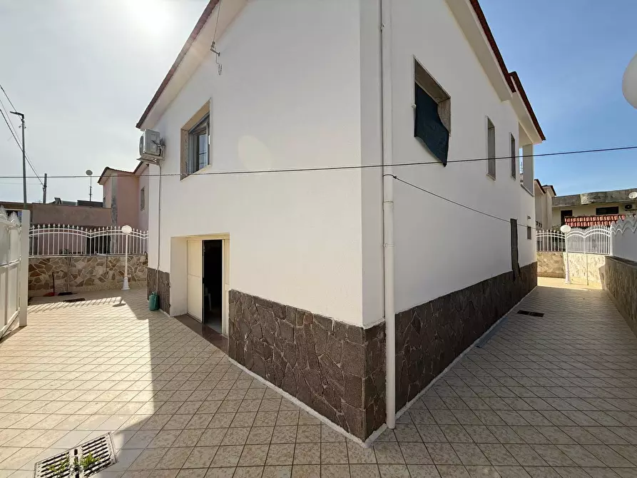 Immagine 45 di Villa in affitto  in viale tagliamento 72 a Cancello Ed Arnone