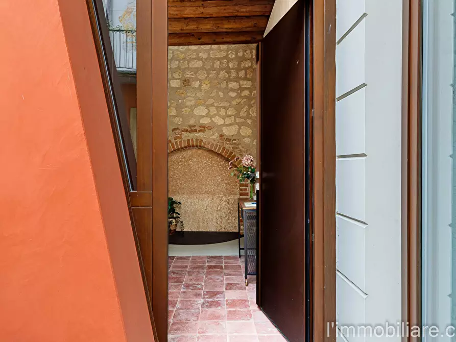 Immagine 4 di Appartamento in vendita  in Vicolo Scaletta Santo Stefano 7 a Verona