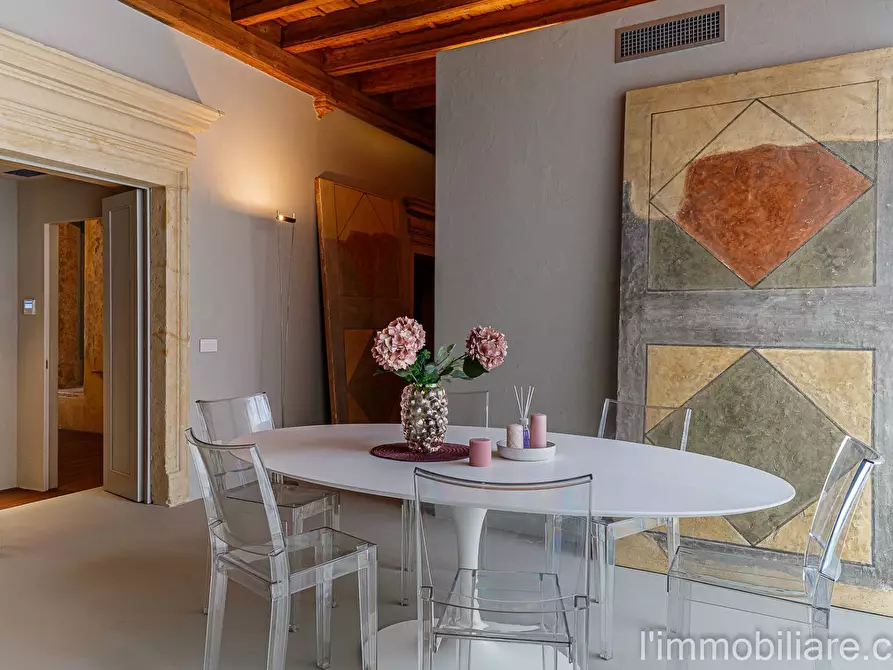 Immagine 13 di Appartamento in vendita  in Vicolo Scaletta Santo Stefano 7 a Verona