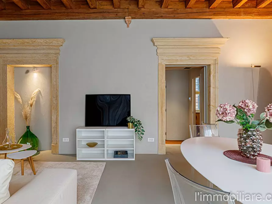 Immagine 33 di Appartamento in vendita  in Vicolo Scaletta Santo Stefano 7 a Verona