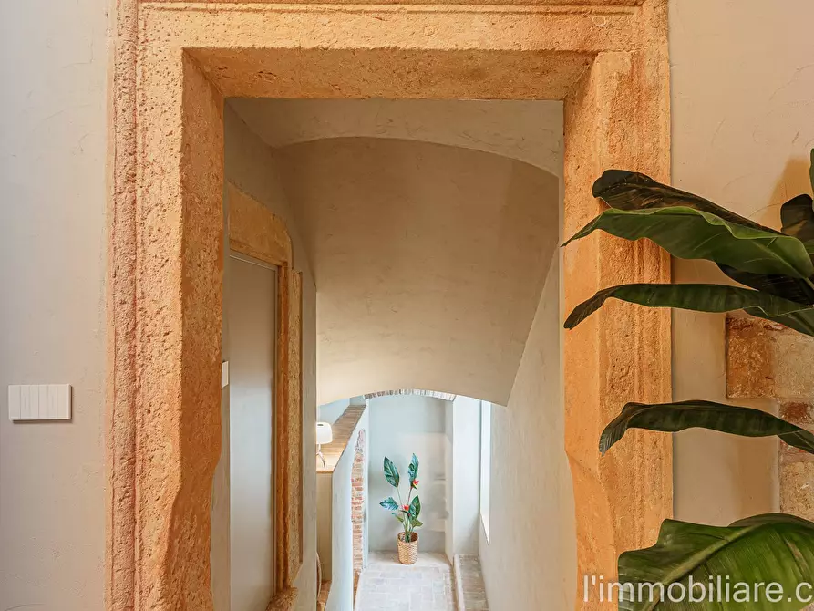 Immagine 47 di Appartamento in vendita  in Vicolo Scaletta Santo Stefano 7 a Verona