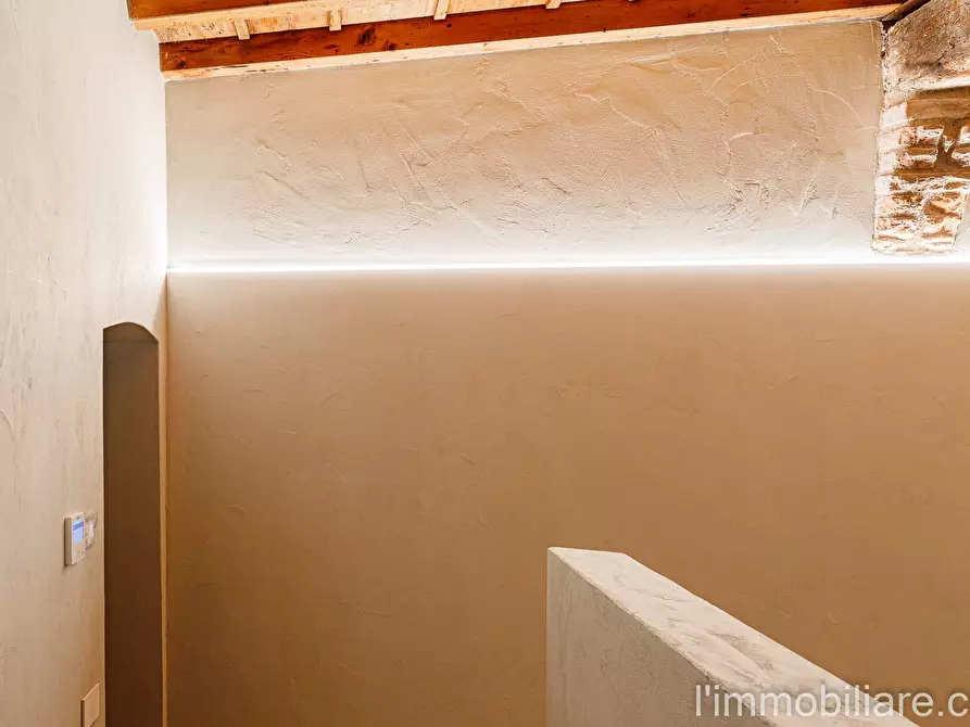 Immagine 49 di Appartamento in vendita  in Vicolo Scaletta Santo Stefano 7 a Verona