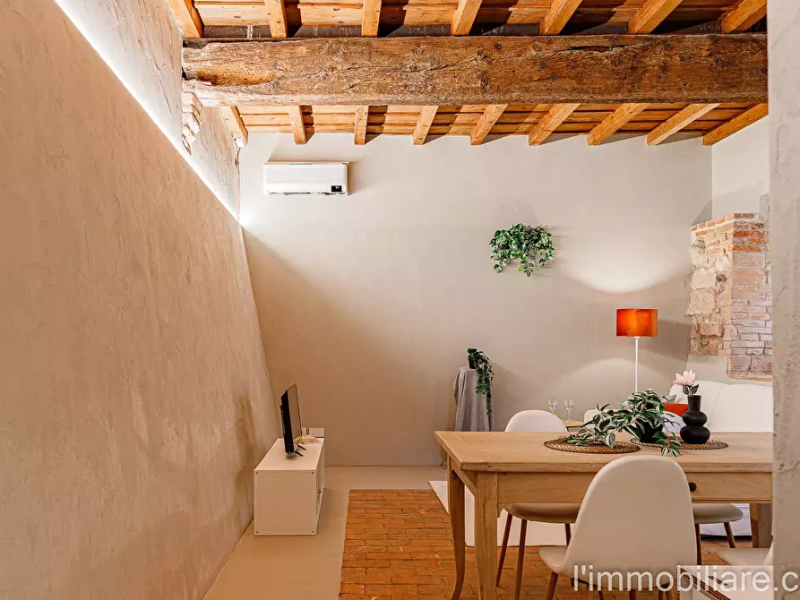 Immagine 50 di Appartamento in vendita  in Vicolo Scaletta Santo Stefano 7 a Verona
