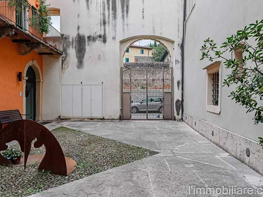 Immagine 83 di Appartamento in vendita  in Vicolo Scaletta Santo Stefano 7 a Verona