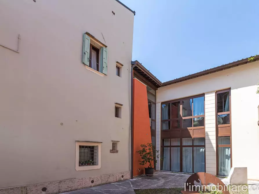 Immagine 97 di Appartamento in vendita  in Vicolo Scaletta Santo Stefano 7 a Verona