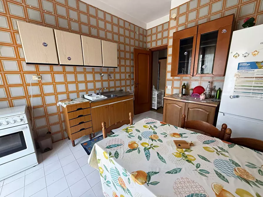 Immagine 9 di Appartamento in vendita  in Via Ferrarecce 197 a Caserta