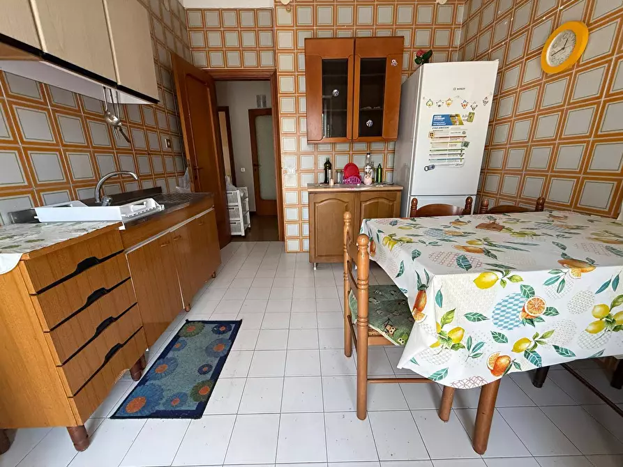 Immagine 10 di Appartamento in vendita  in Via Ferrarecce 197 a Caserta