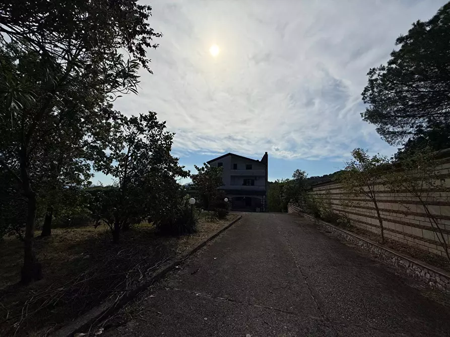 Immagine 4 di Villa in vendita  in Strada  Provinciale  Santa Lucia Montegarofalo 6 a Caiazzo