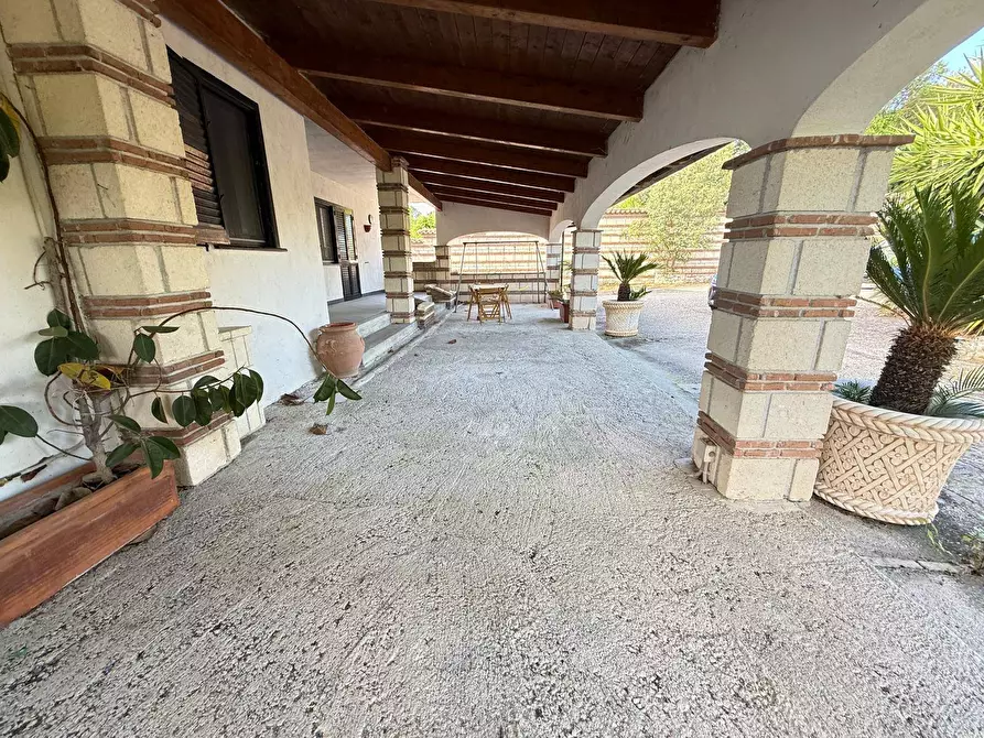 Immagine 46 di Villa in vendita  in Strada  Provinciale  Santa Lucia Montegarofalo 6 a Caiazzo