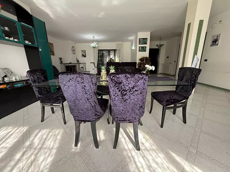 Immagine 15 di Villa in vendita  in Strada  Provinciale  Santa Lucia Montegarofalo 6 a Caiazzo