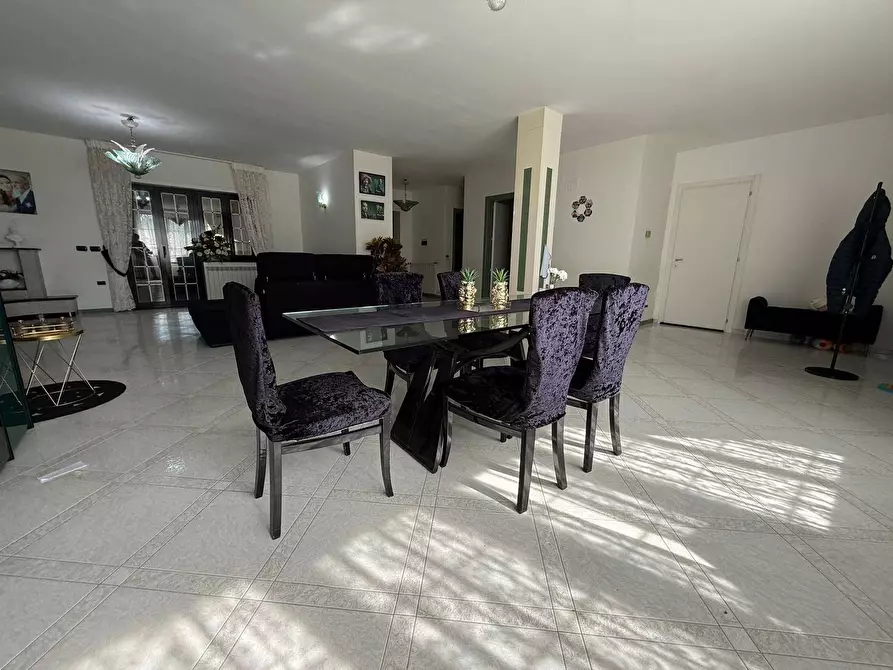 Immagine 16 di Villa in vendita  in Strada  Provinciale  Santa Lucia Montegarofalo 6 a Caiazzo