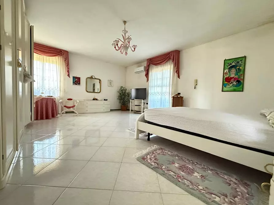 Immagine 29 di Villa in vendita  in Strada  Provinciale  Santa Lucia Montegarofalo 6 a Caiazzo