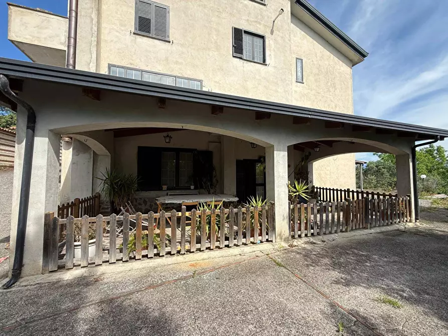 Immagine 74 di Villa in vendita  in Strada  Provinciale  Santa Lucia Montegarofalo 6 a Caiazzo