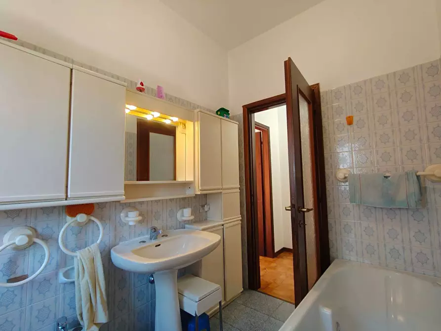 Immagine 17 di Appartamento in vendita  in Via Sant'Ambrogio 2 a Gallarate