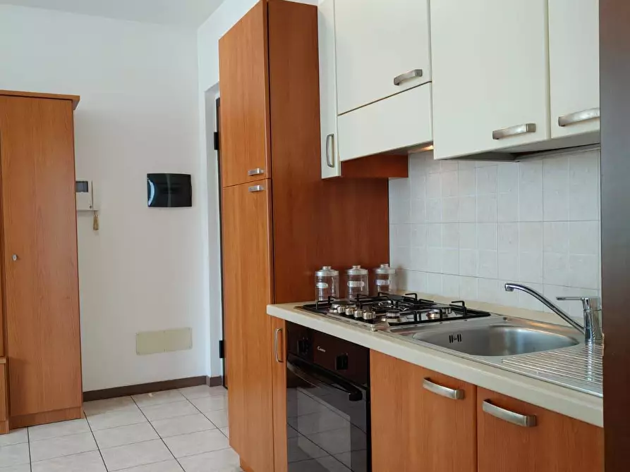 Immagine 12 di Appartamento in vendita  in Via A. Grandi 17 a Gallarate