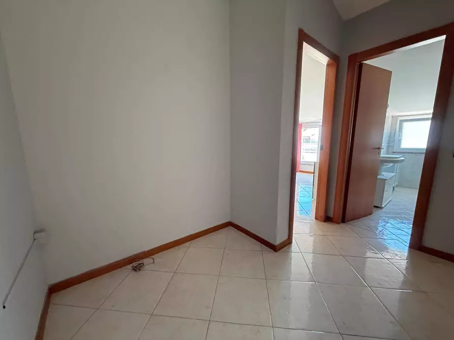 Immagine 13 di Appartamento in vendita  in Vicolo Reame di Napoli 16 a Caserta