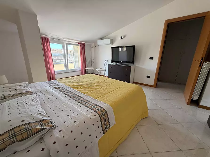 Immagine 15 di Appartamento in vendita  in Vicolo Reame di Napoli 16 a Caserta
