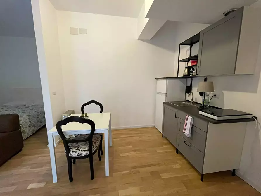 Immagine 5 di Appartamento in affitto  in Via Roma 114 a Caserta